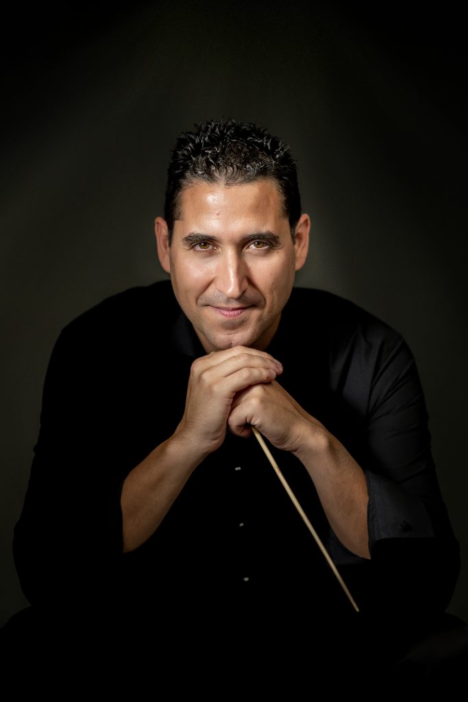 OSCAR-NAVARRO-ESTUDIO-XVI
